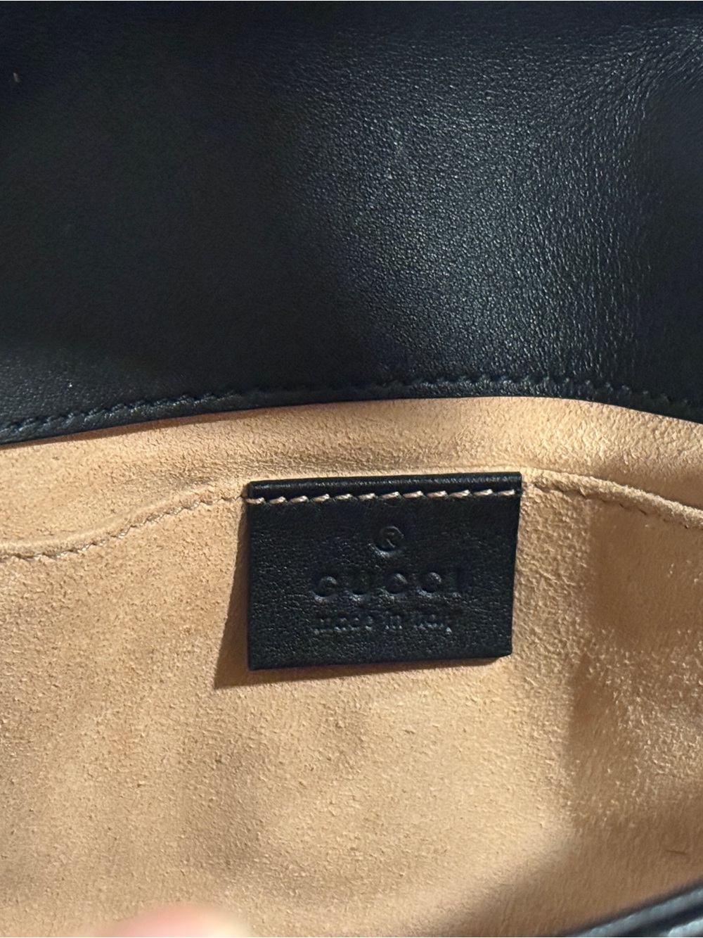 Gucci Black Quilted Shoulder Bag with Pearl Embellishments and Gold Chain - Picture 9 of 9